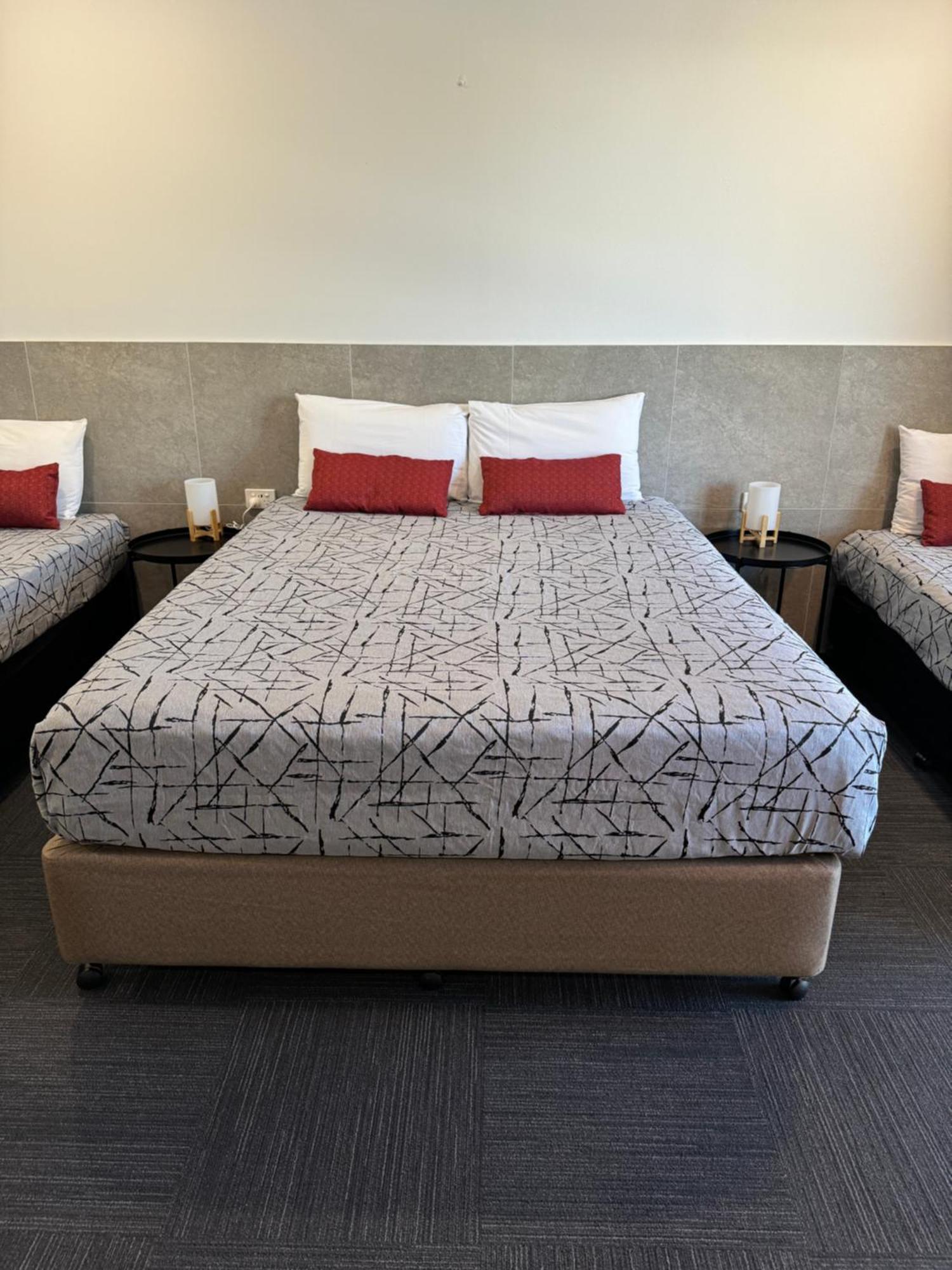 Longreach Motor Inn Ngoại thất bức ảnh