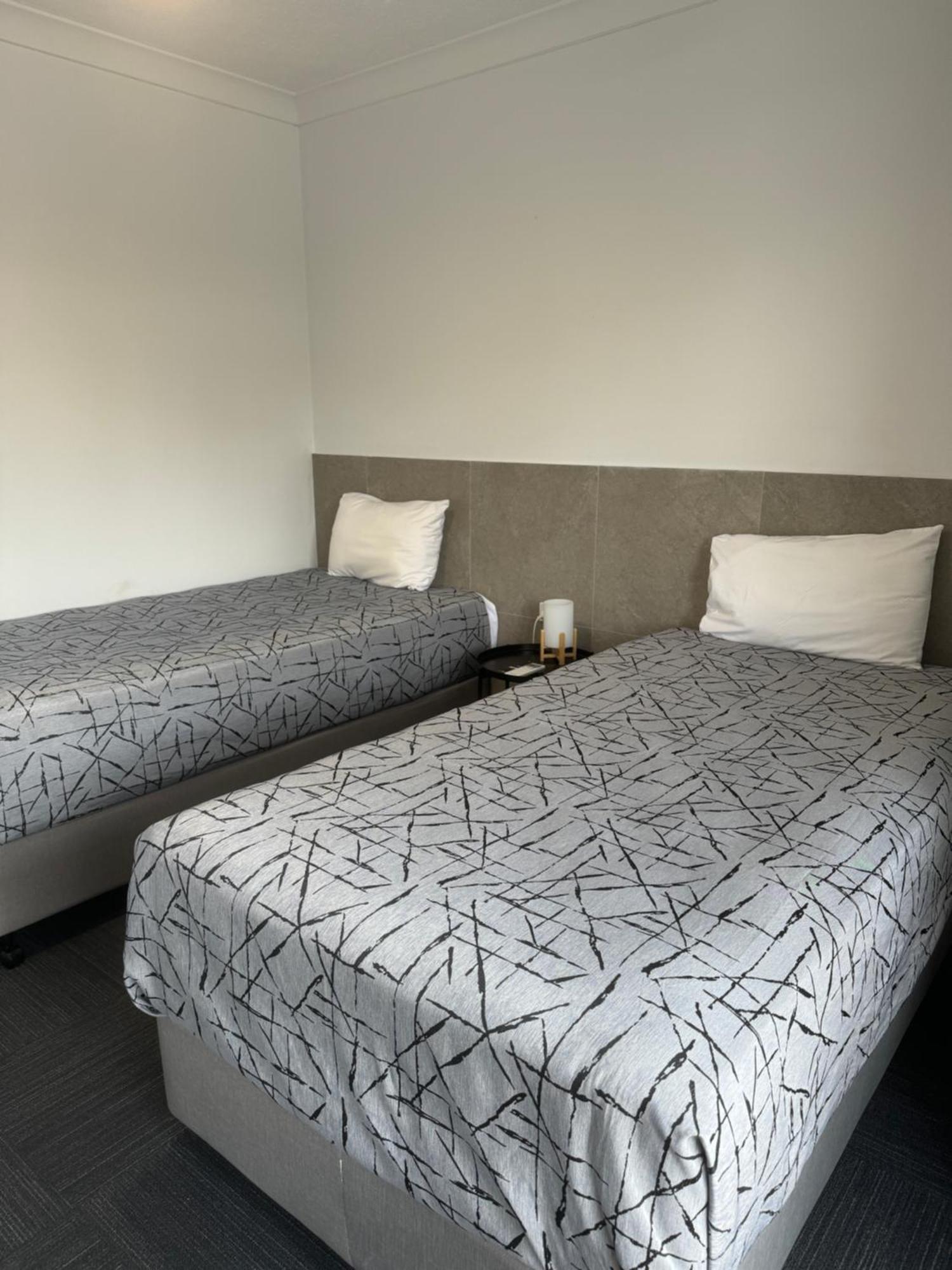 Longreach Motor Inn Ngoại thất bức ảnh